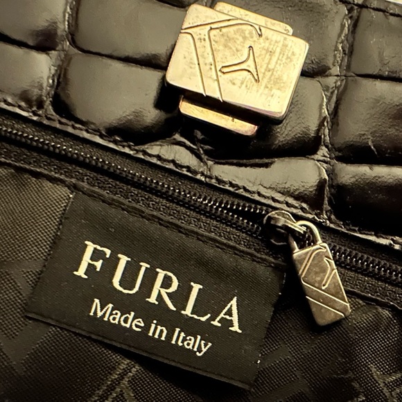 Furla Vintage Black Leather Croc Embossed Tote - Picture 6 of 11